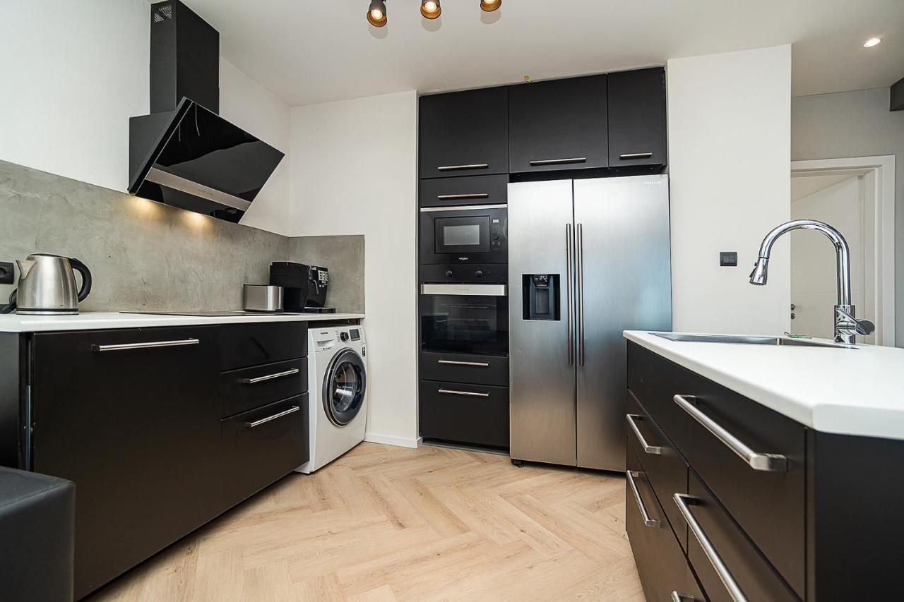 Big 4-Bedroom Flat, Terrace With Great Vitkov View Πράγα Εξωτερικό φωτογραφία