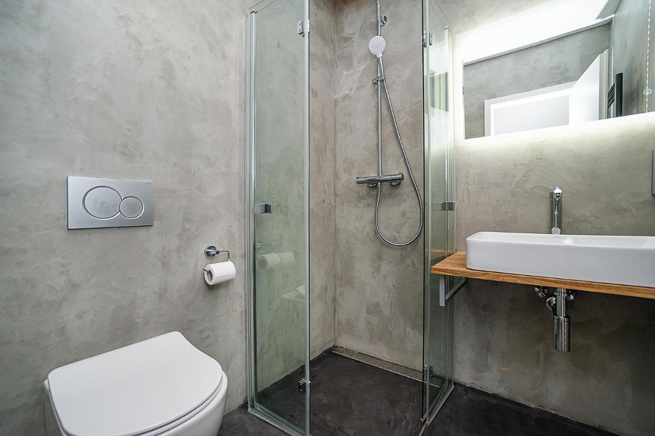 Big 4-Bedroom Flat, Terrace With Great Vitkov View Πράγα Εξωτερικό φωτογραφία