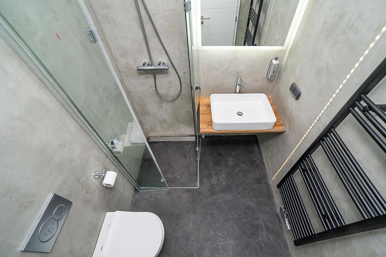 Big 4-Bedroom Flat, Terrace With Great Vitkov View Πράγα Εξωτερικό φωτογραφία